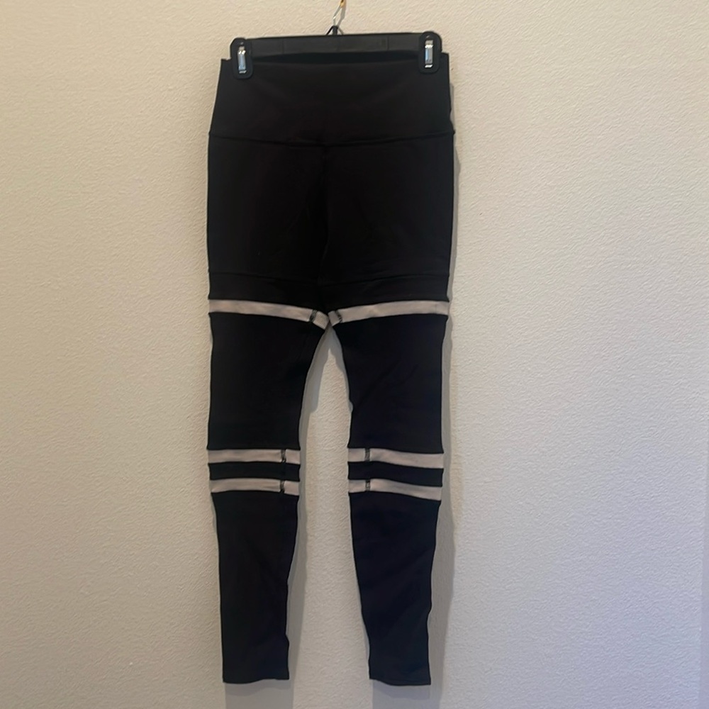Black striped Alo Yoga leggings